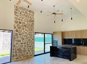 Casa · 170m² · 3 Recámaras · 1 Estacionamiento · Casa en Venta en Lomas de Cocoyoc