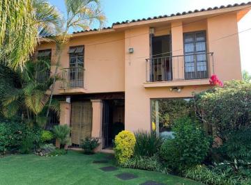 Casa · 230m² · 3 Recámaras · 4 Estacionamientos · Casa en Venta en Lomas de Cortes