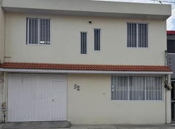 Casa · 180m² · 5 Recámaras · 1 Estacionamiento · Casa Sola en Venta, Santa Elena, San Mateo Atenco