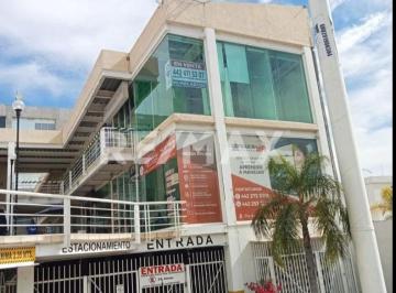Local comercial · 62m² · 2 Estacionamientos · Local en Renta Planta Alta Sobre Av Pie de La Cuesta y Blvd. Bernardo Quintana. - (4)