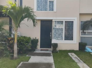 fachada · Casa en Dream Lagoons