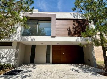 Casa en Venta de 3 habitaciones Fraccionamiento Solares · Casa en Venta Privanza Habitat
