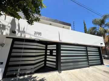 Casa de 6 habitaciones, Guadalajara · Casa en Venta Jardines de La Paz Duplex