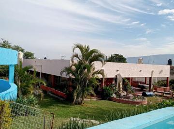 Casa uso de suelo de 3 habitaciones, Zapopan · Casa con Terraza