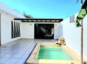 Casa de 3 habitaciones, Conkal · En Venta Casa de 1 Piso con 3 Recamaras Cada Una con Su Baño Alberca en Privada Kanan Conkal Yucatan