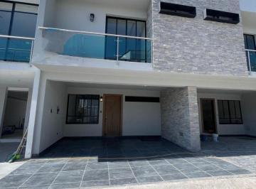 Casa de 4 habitaciones, Zapopan · Casa en Venta en Real de Valdepeñas - Boreales II