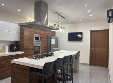 Casa de 4 habitaciones, Monterrey · Casa en Venta en Contry Sur con Terraza, Asador y Cuarto de Juegos | 410 m²