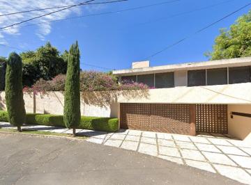 Casa de 5 habitaciones, Miguel Hidalgo · ¡Gran Casa en Remate Bancario con 1154 m² Superficie de Terreno, 5 Recámaras en Lomas de Chapultepec!