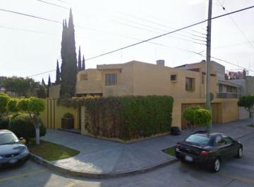 Casa de 5 habitaciones, Zapopan · Casa en Venta Zapopan, Oportunidad Unica