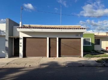 Casa · 112m² · 2 Recámaras · 2 Estacionamientos · Casa en Venta en Fracc. Villas Santa Anita
