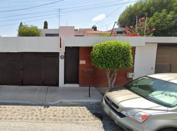 Casa de 3 habitaciones, Querétaro · Casa Remate Bancario, en Santiago de Queretaro