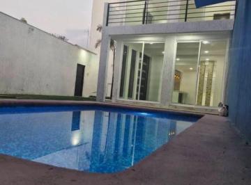 Casa en venta en Benito Juárez, ideal para familias.
Cuenta con 5 recámaras con  · Casa en Venta en Benito Juarez Cuautla Mor.