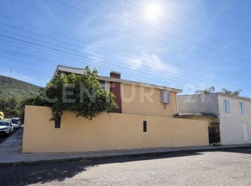 Casa · 234m² · 6 Recámaras · Casa en Venta en Valle Dorado (Sección Rios)
