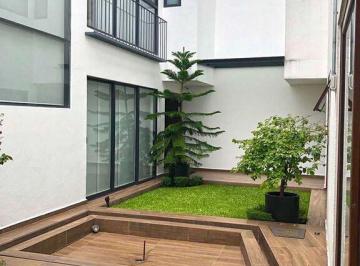 Casa en condominio · 465m² · 3 Recámaras · 4 Estacionamientos · Las Águilas, Casa en Calle Cerrada