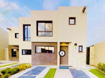 Casa · 100m² · 3 Recámaras · 2 Estacionamientos · Casa en Venta en Privada en Meseta, Queretaro