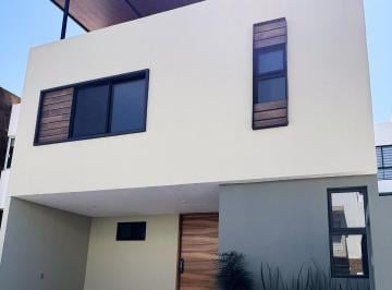 Casa de 4 habitaciones, El Marqués · Venta Casa Acacia