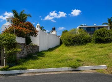 Terreno / Lote · 346m² · Terreno Residencial de 346 m² en Lomas del Pedregal | 11 m de Frente