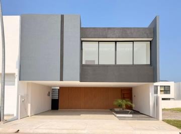 Casa de 4 habitaciones, Boca del Río · Casa de 4 Recámaras en Venta en Lomas del Dorado, Boca del Rio