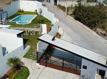 Casa de 3 habitaciones, Cuernavaca · Casa a Estrenar Dentro de Fraccionamiento con Vigilancia