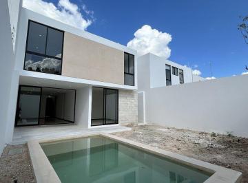 ede42256884581dfe561be58c24ed6cdb0b7a23496c4161873f80e30180d553c · Casa en Temozon Norte, Mérida, en Privada