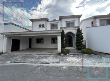Casa · 408m² · 3 Recámaras · 3 Estacionamientos · Casa en Venta Sierra Alta Zona Carretera Nacional Monterrey
