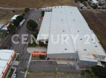 Bodega comercial · 15761m² · 8 Recámaras · 20 Estacionamientos · Nave Industrial, Salamanca, Guanajuato.