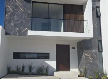 Casa de 4 habitaciones, Mineral de la Reforma · Casa en Venta en Privada con Casa Club y Amenidades Premium