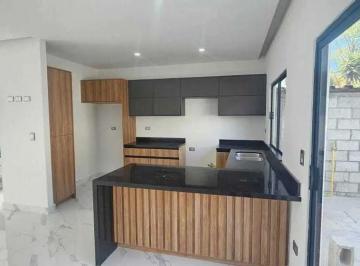 Casa de 3 habitaciones, Tijuana · Casa en Venta de 3 Recámaras Cerca de La Linea Fronteriza, Se Aceptan Créditos.