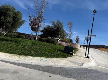 Terreno / Lote , Chihuahua · Vistas de San Charbel, Terrenos Así Ya Casi No Existen Zona Valles: Frente a Parque
