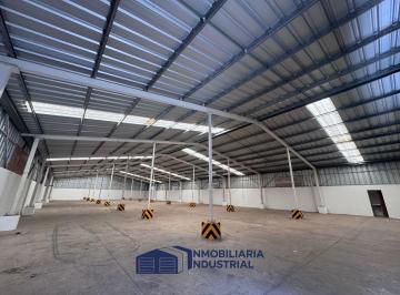 Bodega comercial , Mérida · Bodega en Renta Periferico Norponiente 1,075 m² con Andenes y Rampa de Acceso Amplia Oficina