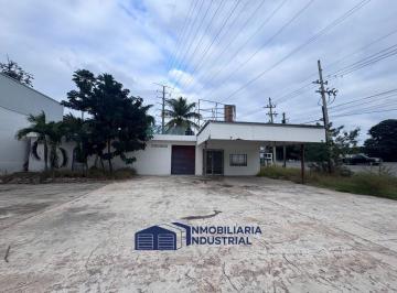 Bodega comercial , Mérida · Bodega en Renta Periferico Norponiente 1,075 m² con Andenes y Rampa de Acceso Amplia Oficina