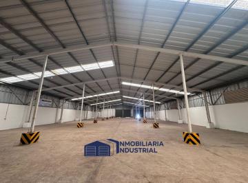 Bodega comercial , Mérida · Bodega en Renta Periferico 1,075 m² con Andenes y Rampa de Acceso Amplia Oficina
