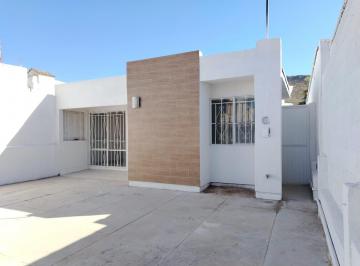 Casa · 118m² · 3 Recámaras · 2 Estacionamientos · Se Vende Casa en Junta de Los Ríos