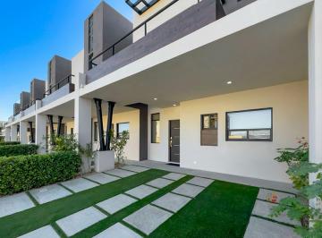 Casa · 90m² · 3 Recámaras · 2 Estacionamientos · Residencias en Pre - Venta Villa Cabo Sur