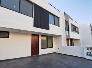 Casa en condominio de 3 habitaciones, Querétaro · Casa en Venta en Lucepolis, Nuevecita, con Roof!