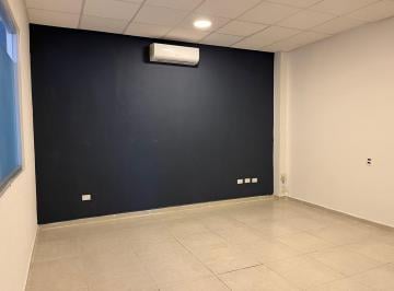 Oficina · 36m² · Oficina Bugamb Playacar en Renta