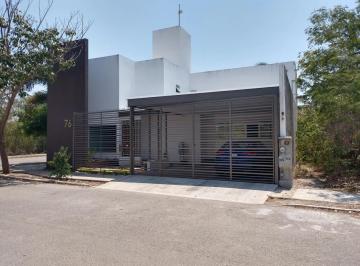 1 · Casa en Venta en Esquina Real Montejo Merida Yucatan