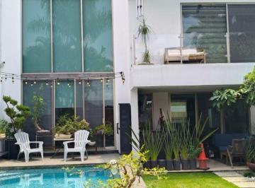 Casa de 4 habitaciones, Cuernavaca · C Casa con 350 m² de Superficie de Terreno, 4 Recámaras en Renta en Vista Hermosa