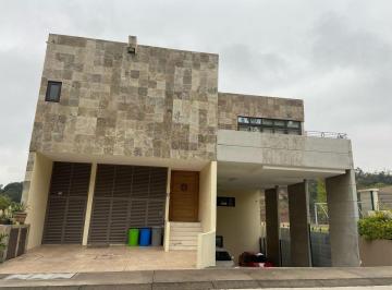 Casa de 4 habitaciones, Huixquilucan · Casa en Priv. del Jardín - Bosque Real