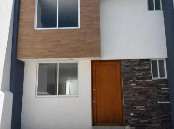 Casa de 3 habitaciones, Cuautlancingo · Casa en Venta de 3 Habitaciones Sala de Tv y Roof en Cuautlancingo en Fraccionamiento
