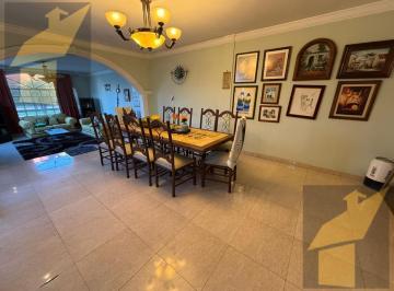 Casa · 255m² · 3 Recámaras · 2 Estacionamientos · Casa en Venta Rincón de San Lorenzo, Toluca