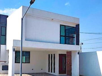 Casa de 3 habitaciones, Mexicaltzingo · Venta o Renta Casa Nva. en Fraccionamiento Metepec - Mexicaltzingo