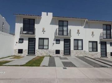 Casa de 3 habitaciones, Querétaro · Bonitas Casas en Venta 3 Rec 3 Baños Vigilancia Casa Club Queretaro (15 Min Juriquilla)
