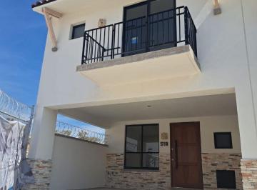 Casa de 2 habitaciones, León · Casa en Renta en Lombardía León Guanajuato Cancha de Pádel