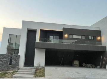 Casa de 4 habitaciones, Santiago · Casa en Venta Bosques de Las Misiones Sector Encino