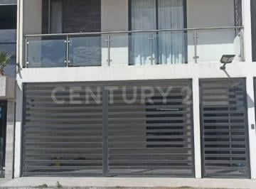 Casa · 346m² · 4 Recámaras · 2 Estacionamientos · Casa Venta Lazaro Cardenas, Metepec