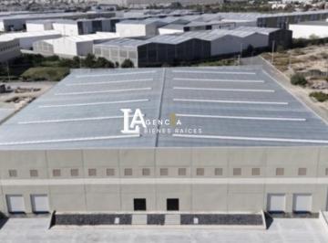 Nave industrial · 4933m² · 52 Estacionamientos · Nave Industrial Santa Catarina