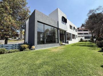 ff768f0bfe7c5c5dd3e3d817532afbf4bf386ad3669a24b2a092490f86263a5c · Casa Nueva en Venta en Loma de Valle Escondido