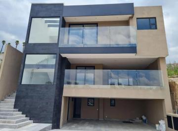 Casa de 3 habitaciones, Huixquilucan · Casa en Venta en Girasoles - Bosque Real