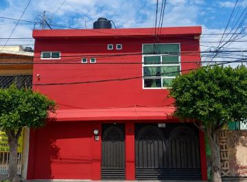 Casa · 214m² · 3 Recámaras · 2 Estacionamientos · Venta Casa Bosques de Aragón, Nezahualcóyotl. - (4)